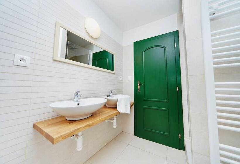 هتل Vltavska Pohadka