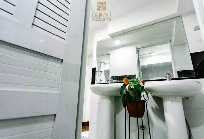 Lebou Boutique Hostel