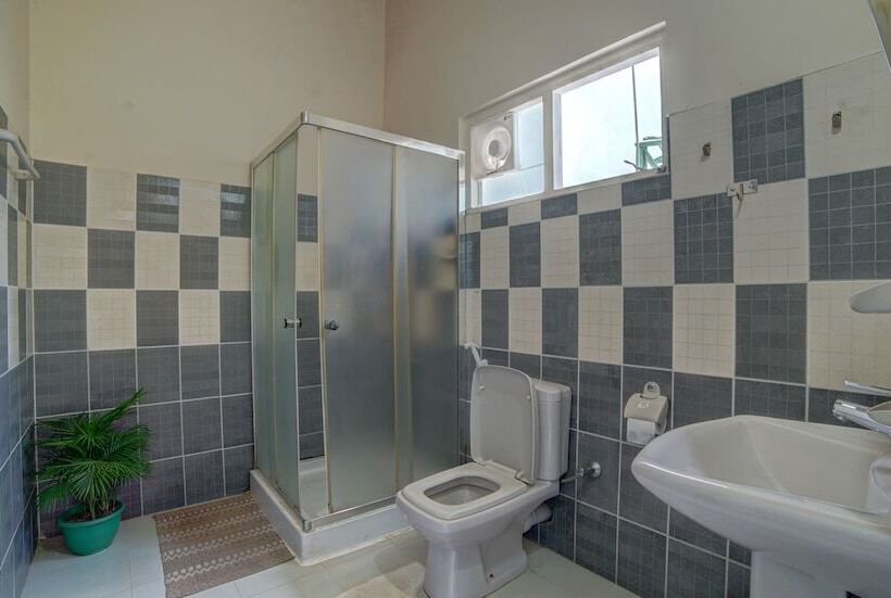 פנסיון Hanthana Holiday Rooms