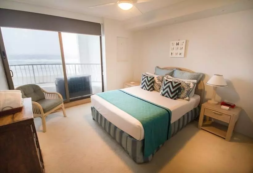 Albatross North Apartments