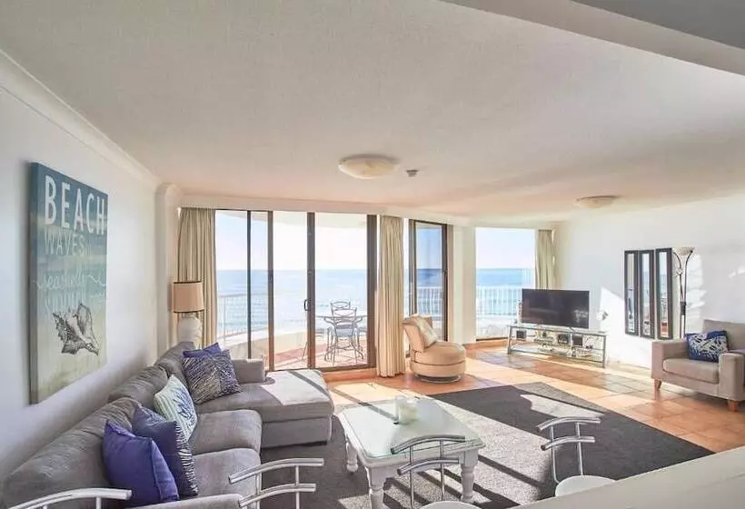 Albatross North Apartments