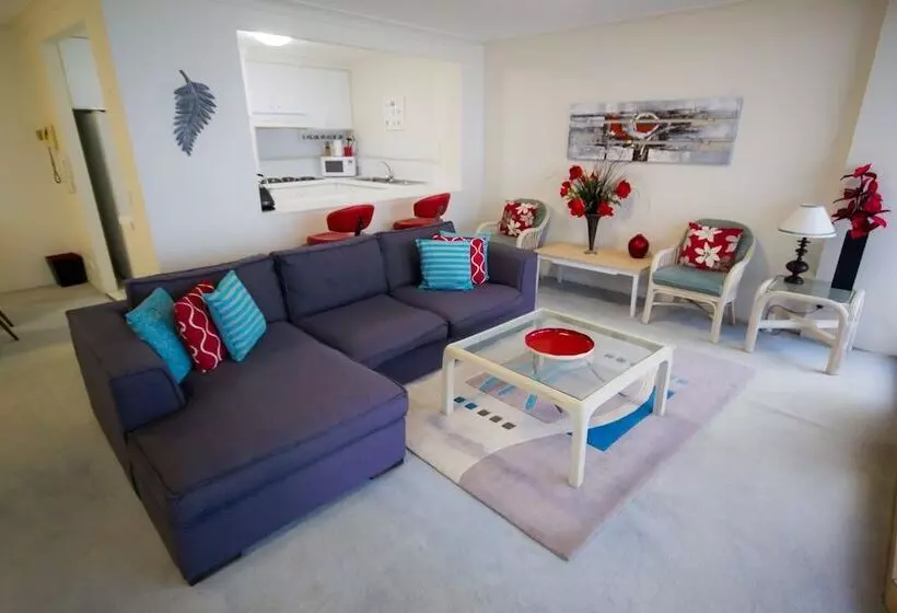 Albatross North Apartments