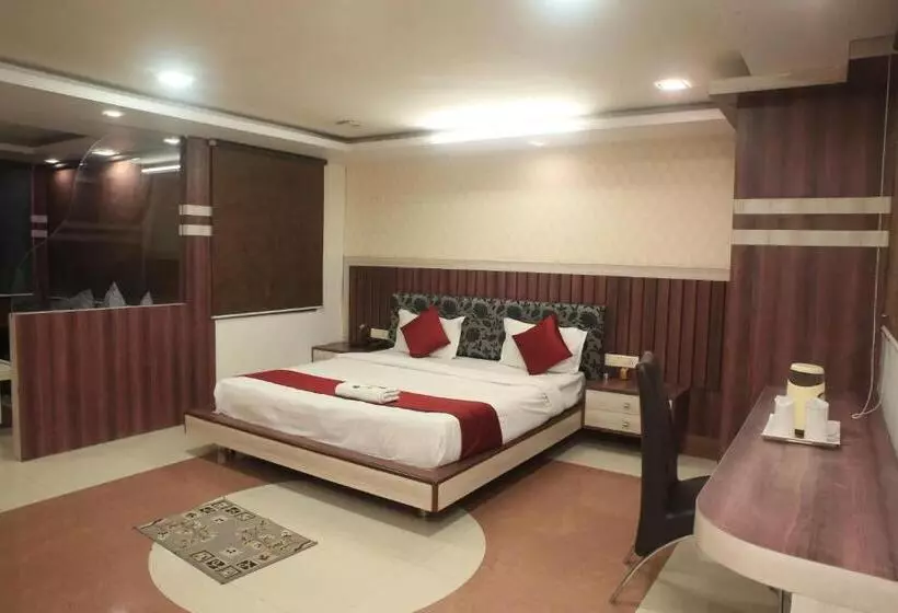 ホテル Avinash Residency