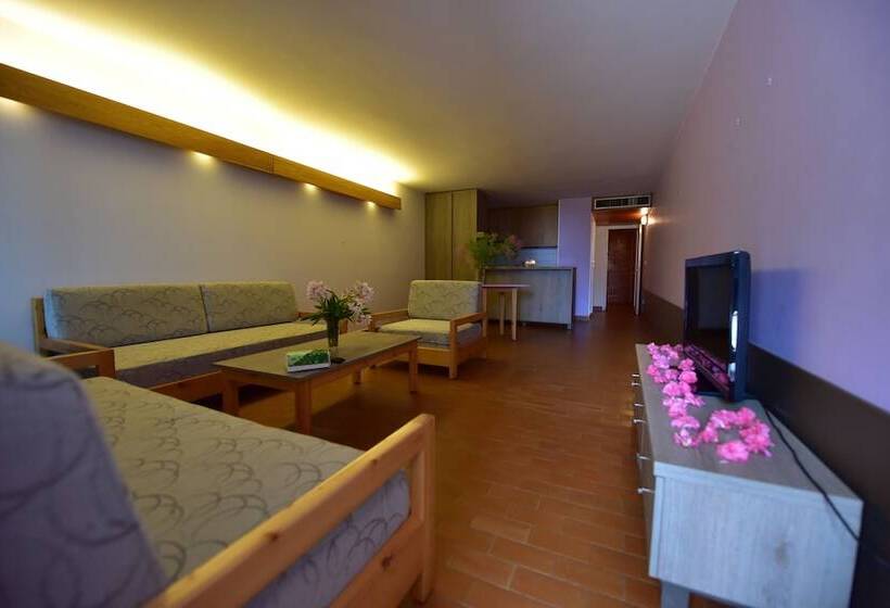 هتل Cimer Saframarine Beach Resort