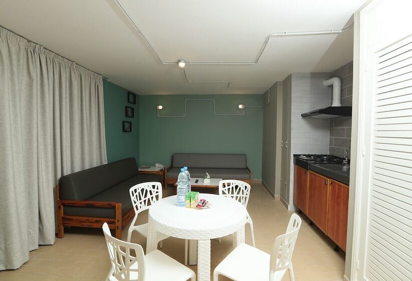 هتل Cimer Saframarine Beach Resort