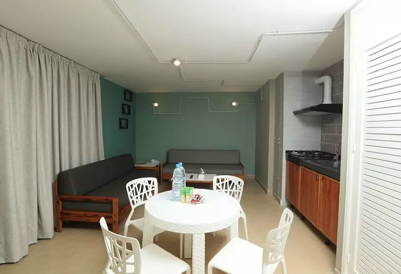 هتل Cimer Saframarine Beach Resort