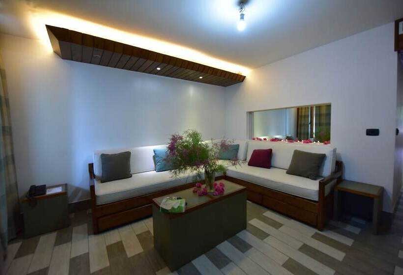 هتل Cimer Saframarine Beach Resort