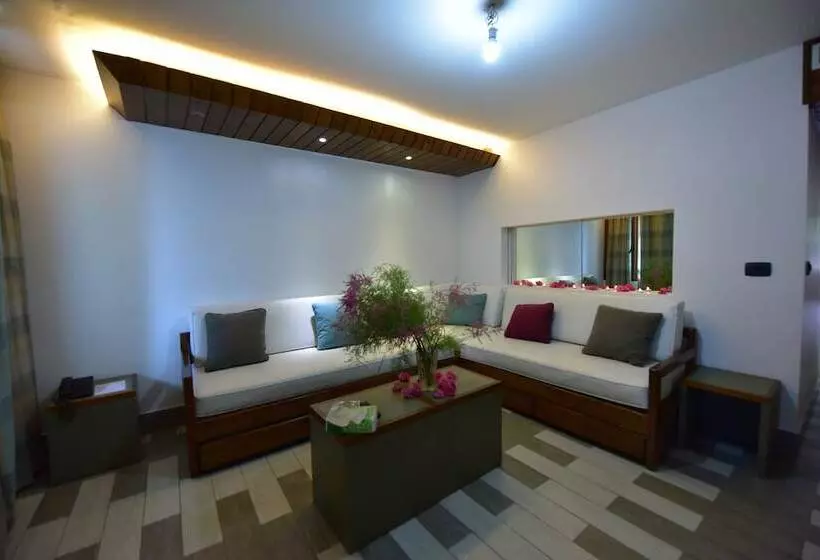 هتل Cimer Saframarine Beach Resort