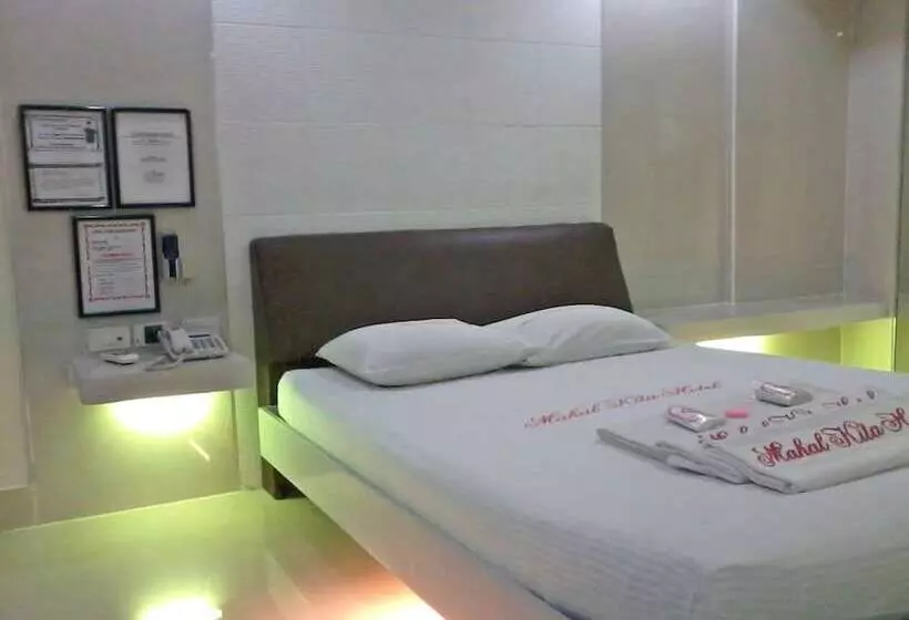 هتل Mahal Kita Drive Inn
