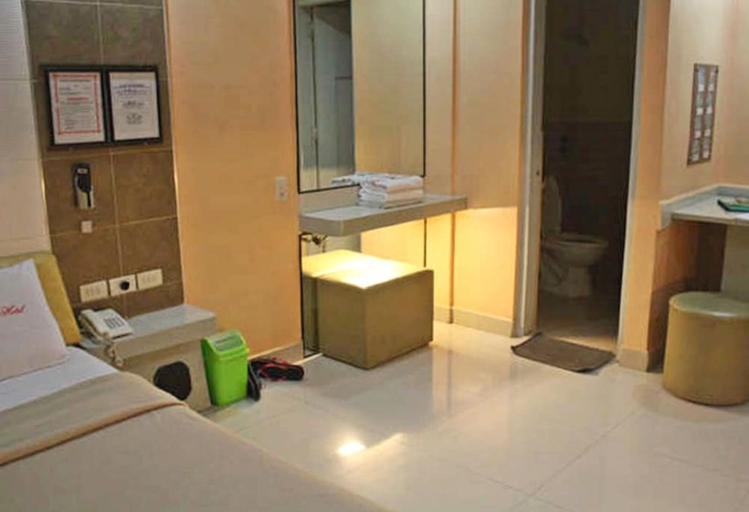 ホテル Mahal Kita Drive Inn