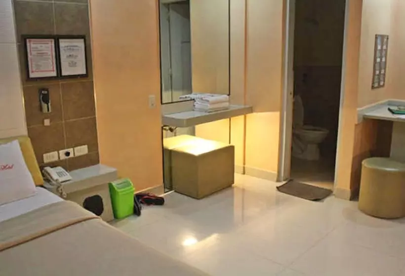 هتل Mahal Kita Drive Inn