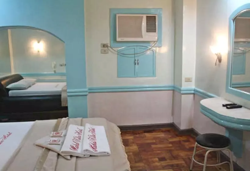 هتل Mahal Kita Drive Inn