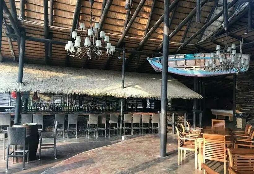 ホテル Nghunghwa Lodge