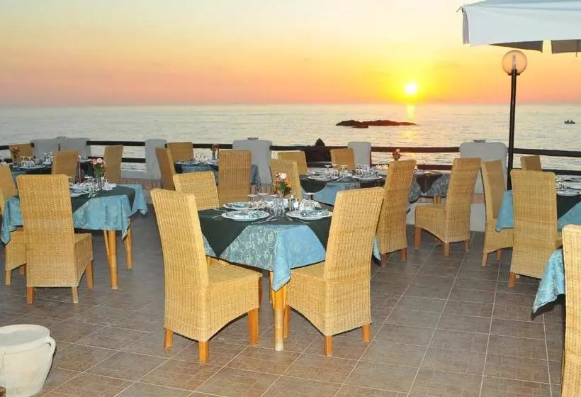 Hotelli Villaggio Torre Ruffa