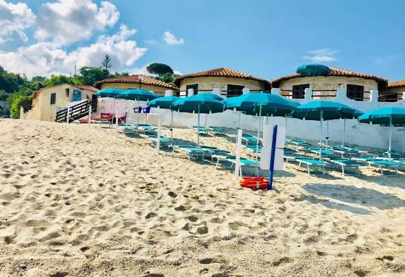 Hotelli Villaggio Torre Ruffa