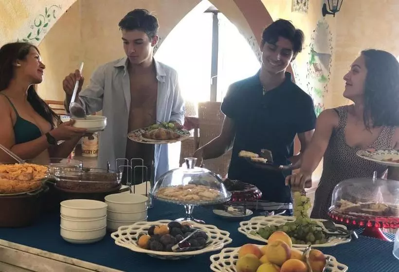 Hotelli Villaggio Torre Ruffa