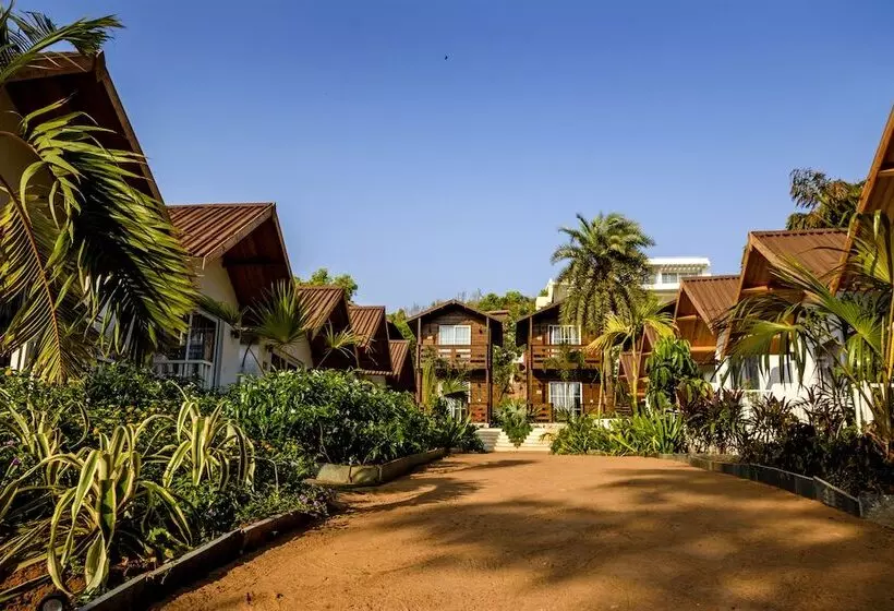 ホテル White Woods Resort, Morjim