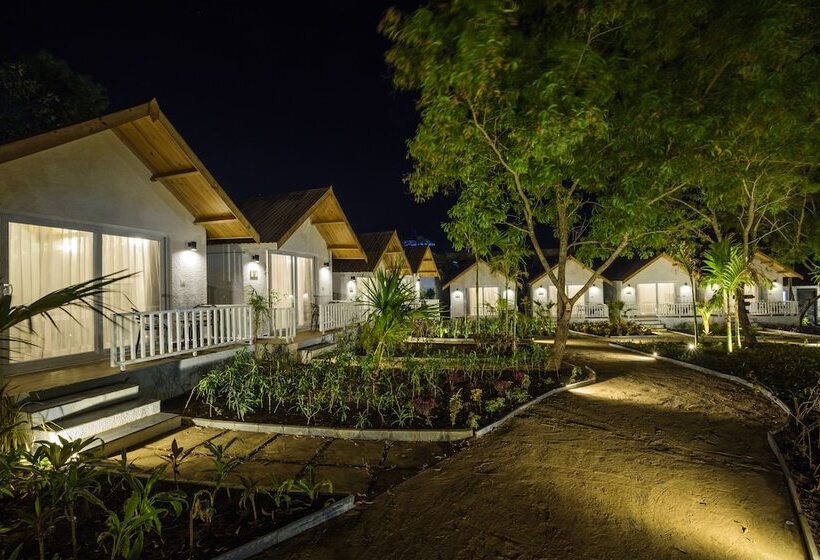 Hotel White Woods Resort, Morjim