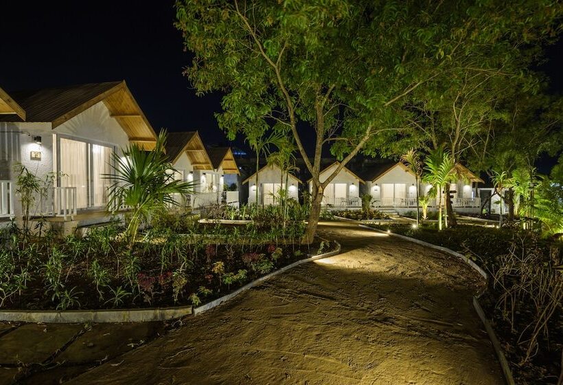 Hotel White Woods Resort, Morjim