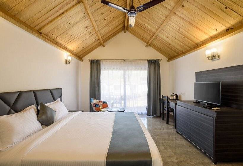 Hotel White Woods Resort, Morjim