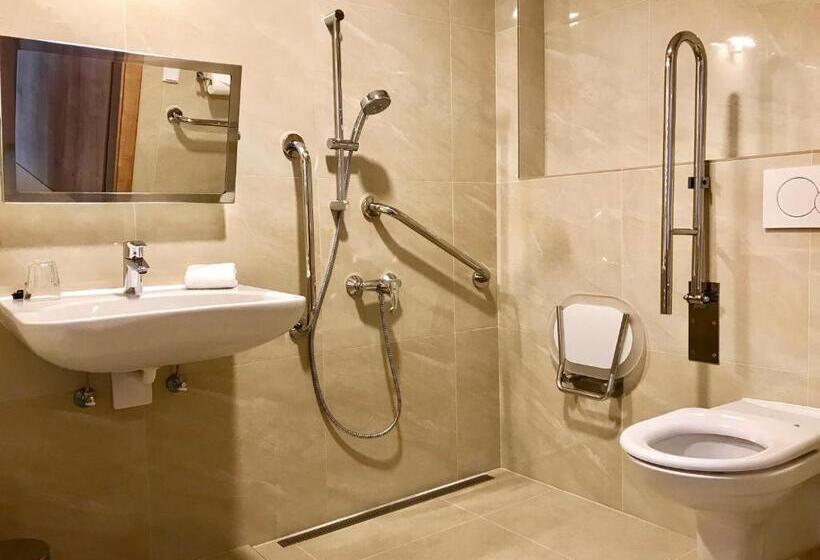 مُتل Tatraline Jasna