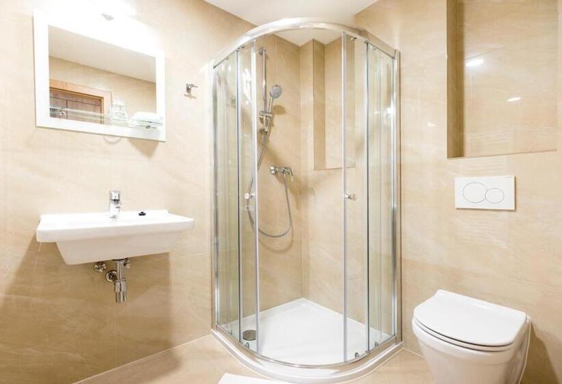 مُتل Tatraline Jasna