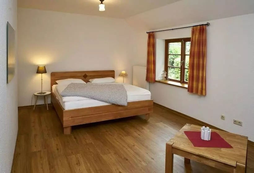 Majatalo Hannys Radlercafe