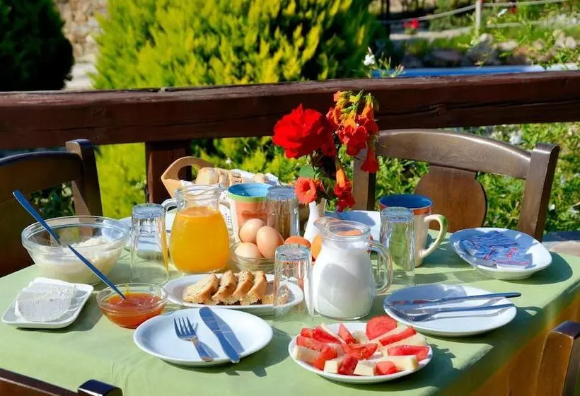 田舎風ホテル Ktima Nikola