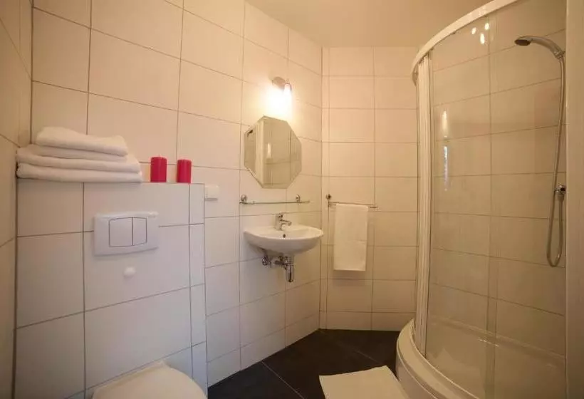 Rezydencja Pod Ochorowiczówką B&b