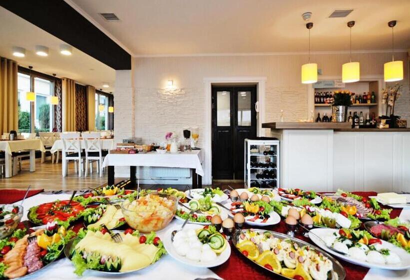 בית מלון כפרי Bursztyn Spa