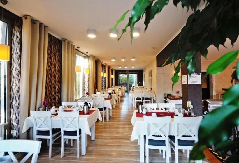 בית מלון כפרי Bursztyn Spa