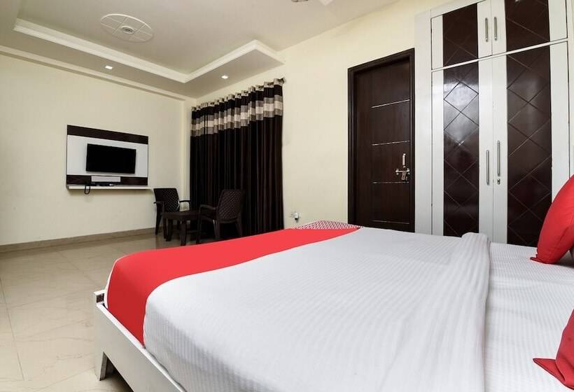 هتل Premium Corporate Suites