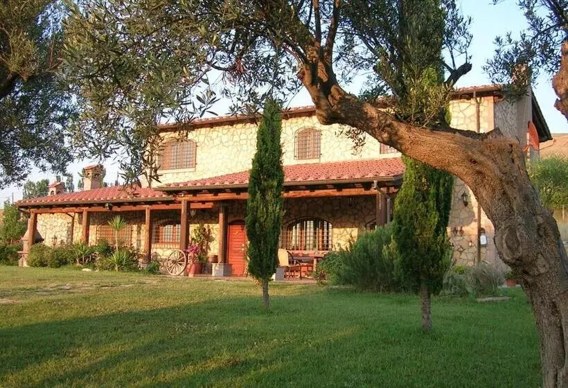 هتل روستایی Casale Farnesiana B&b