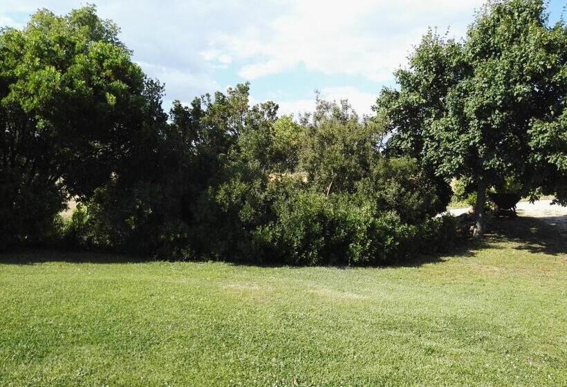 田舎風ホテル Casale Farnesiana B&b