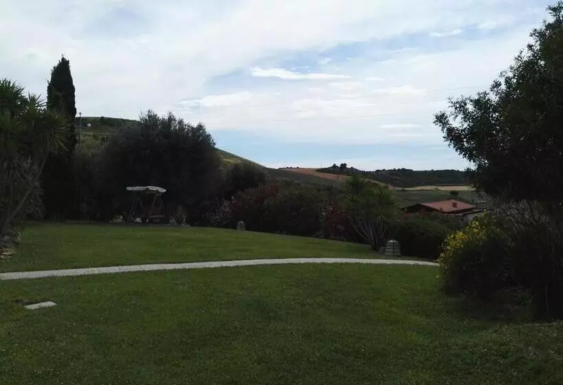 هتل روستایی Casale Farnesiana B&b