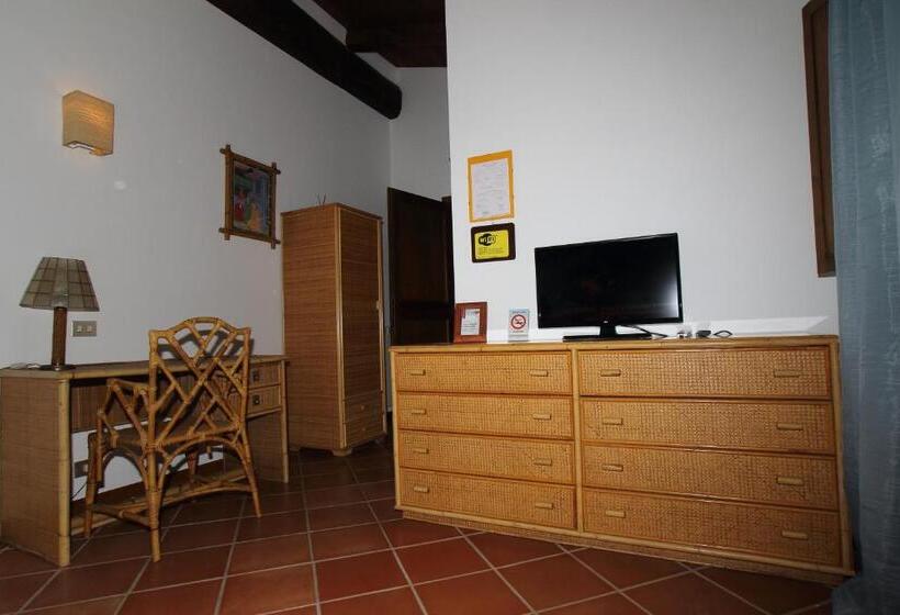 田舎風ホテル Casale Farnesiana B&b