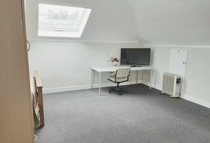 Majatalo Dunedin Classic Stay