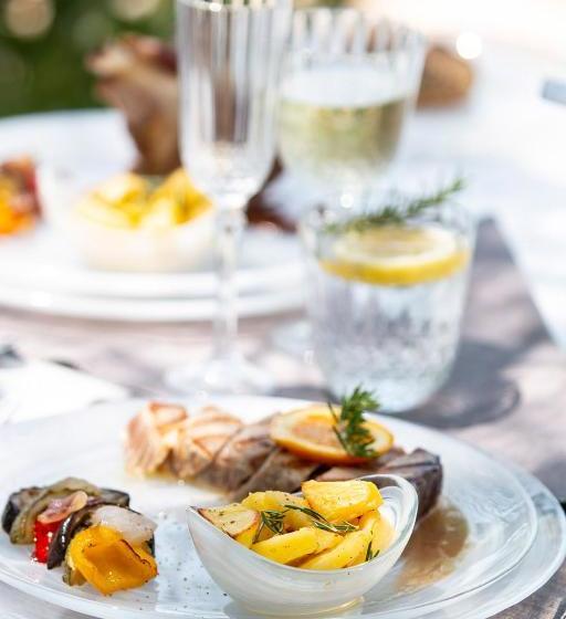 پانسیون Emporio