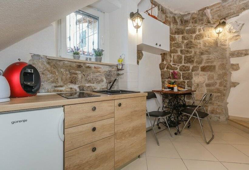 Pensiune Villa Spaladium