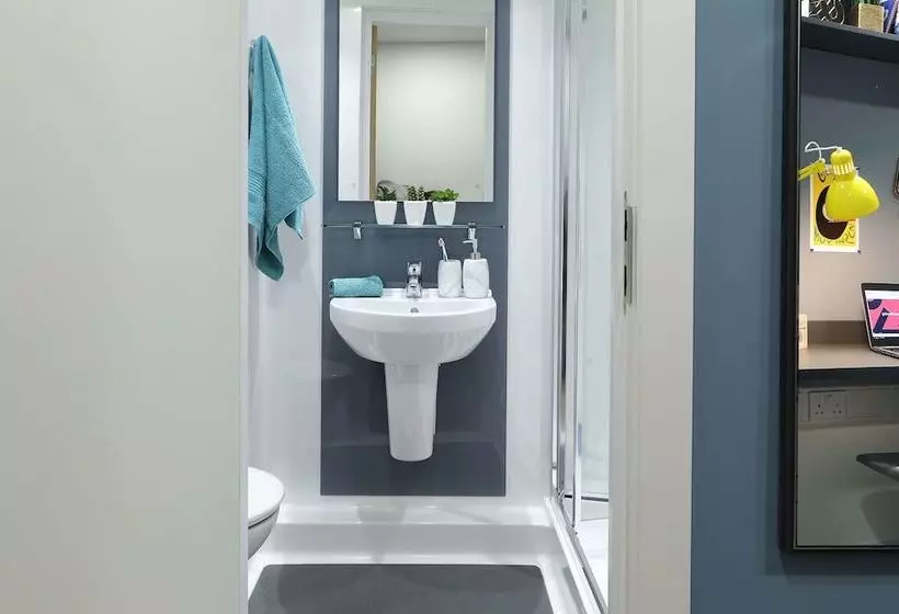Aparto  Beckett House  City Centre  Campus Accommodation