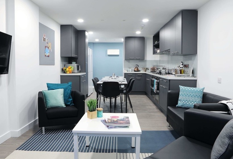 Aparto Beckett House City Centre Campus Accommodation
