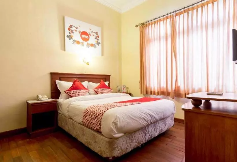 ホテル Bumi Asih By Oyo Rooms