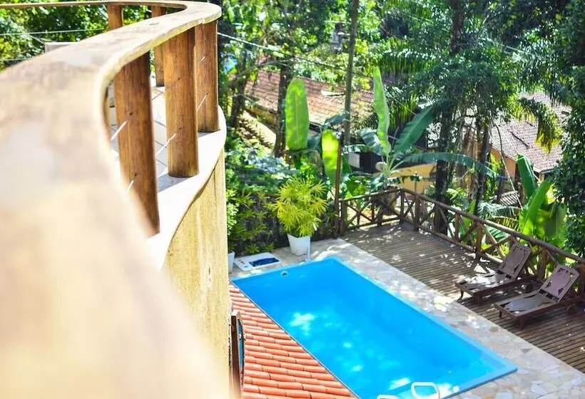 Hotelli Casa Bonita Hospedagem E Café