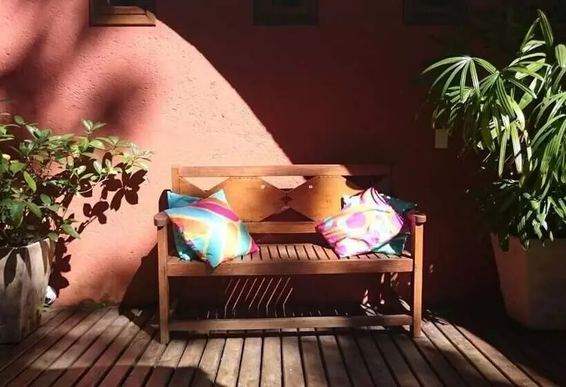 Hotelli Casa Bonita Hospedagem E Café