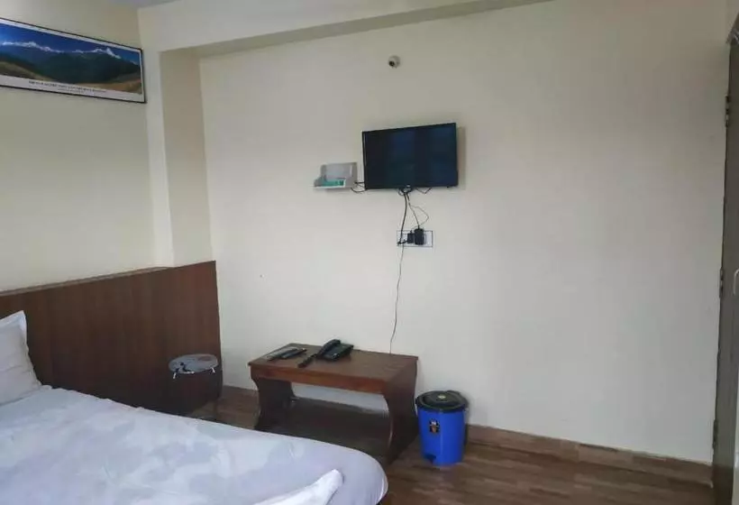 هتل Spot On 499 New Syangja Aandhikhola Lodge