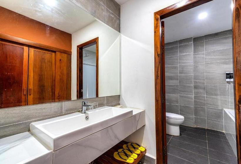 Hotel Phoenix Sea View