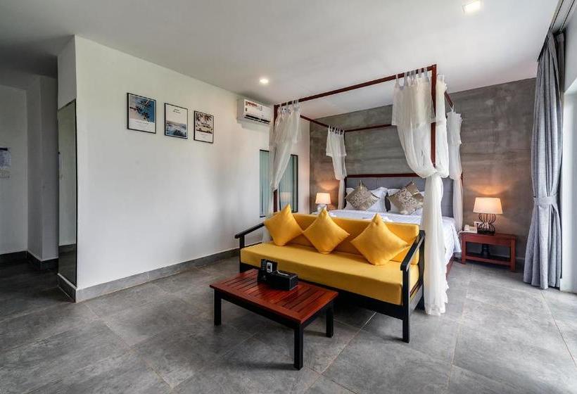 Hotel Phoenix Sea View