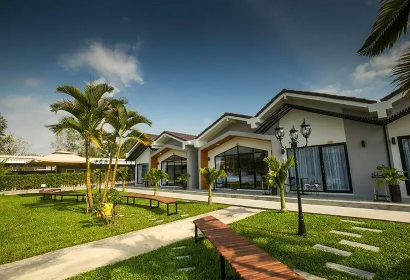 ホテル Sandy Clay Bungalows