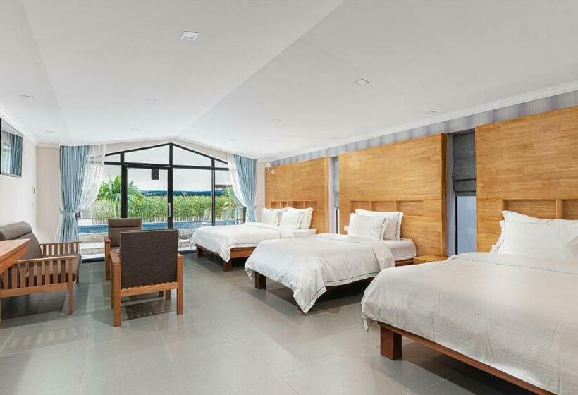 בית מלון כפרי Sandy Clay Bungalows