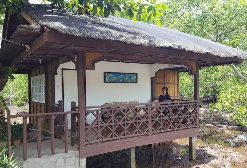 Hotel Talikud Island Mangrove Beach Resort